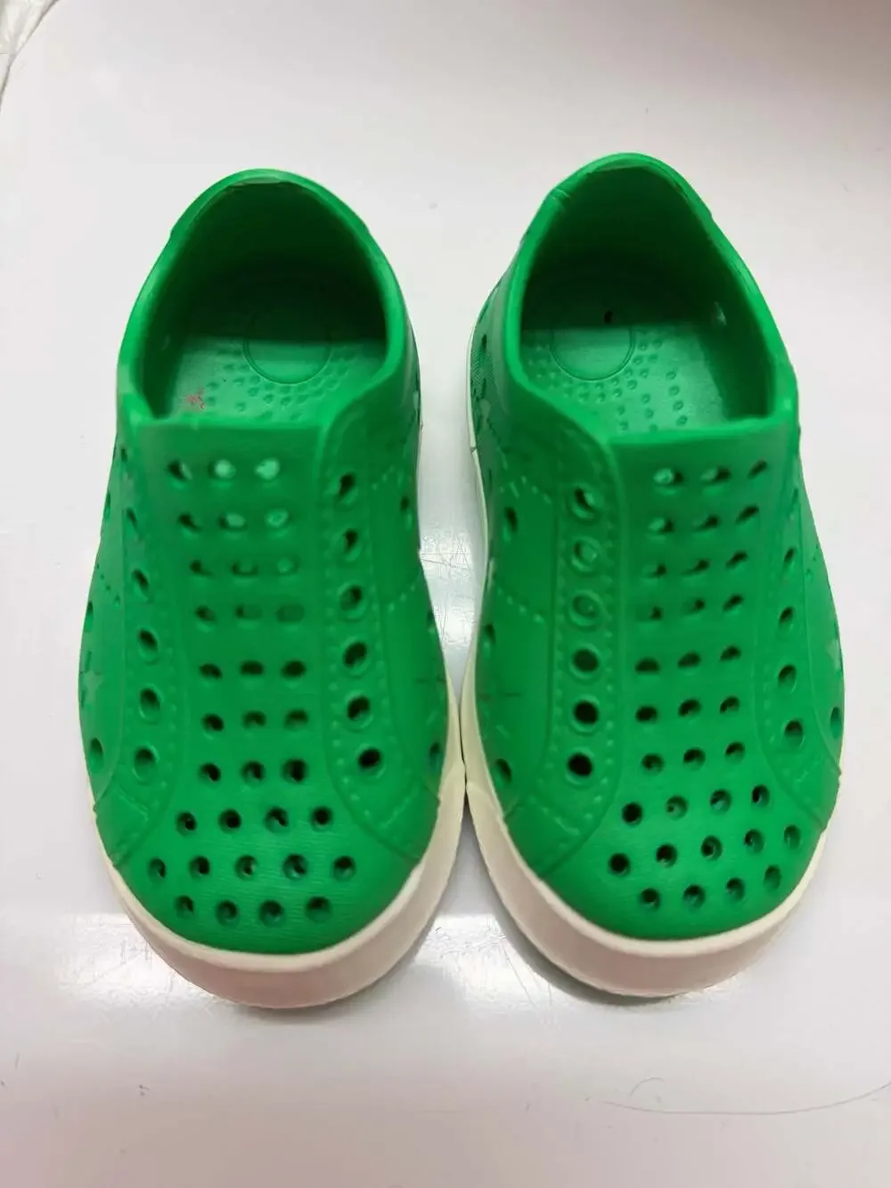 Shooshoos Green Rubber Water Shoes Slip-On Sneakers Toddler Size UK 4 US 5 EU 20